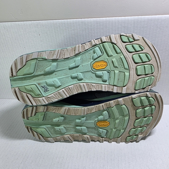 Altra Olympus 3.5 Women's Sz 10 Running Shoes Blue Green ALW1959F004 - Picture 6 of 8